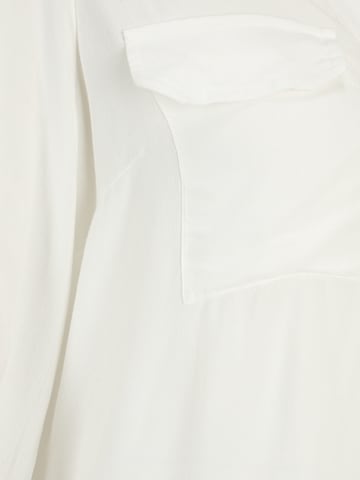 Vero Moda Tall - Blusa 'Bumpy' em branco