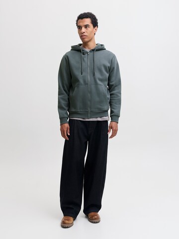 JACK & JONES Свитшот 'JJEBRADLEY' в Серый