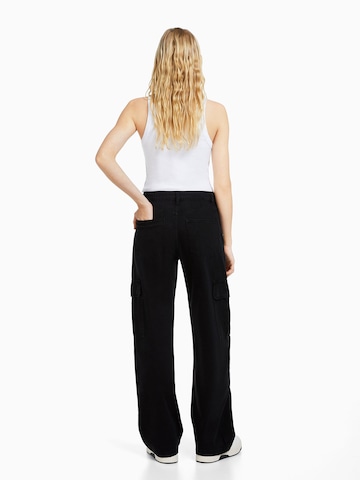 Bershka Wide Leg Cargojeans i sort