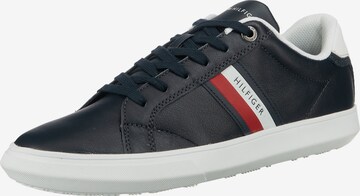 TOMMY HILFIGER Trampki niskie 'Essential' w kolorze czarny: przód