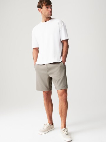 Regular Pantalon Next en gris