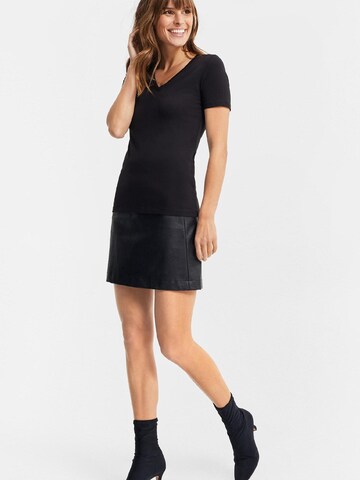 Tricou de la WE Fashion pe negru