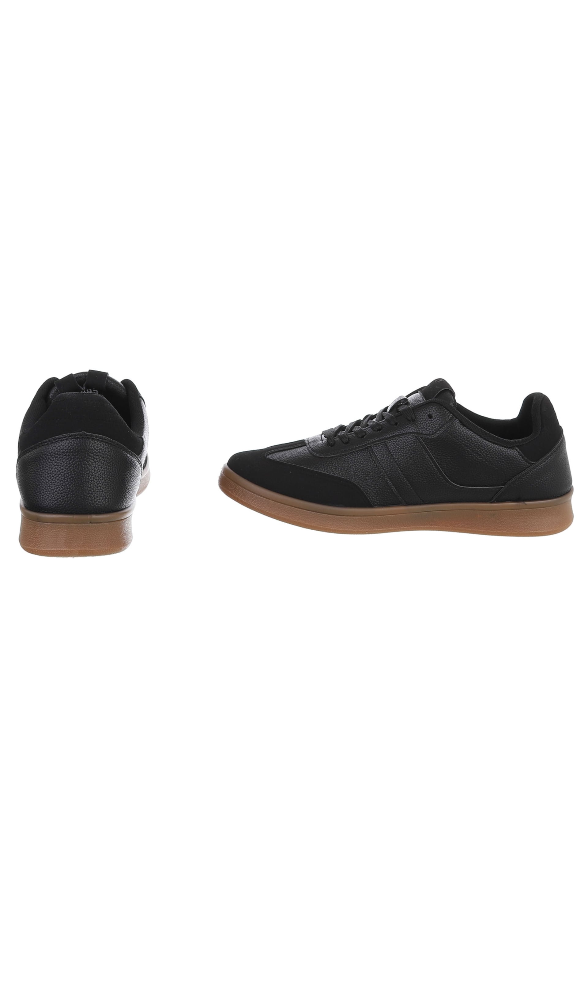 CoolWalk Sneakers in Black