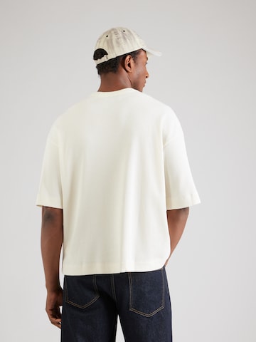 NEW ERA - Camiseta 'NEYYAN' en blanco