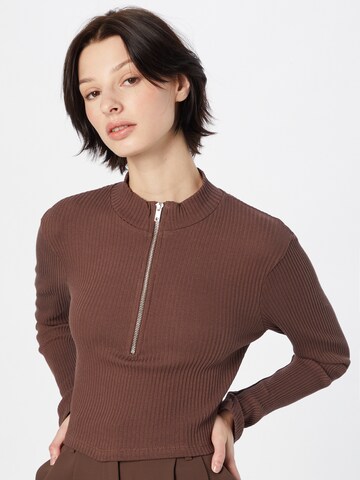 T-shirt 'Ketty' Gina Tricot en marron : devant