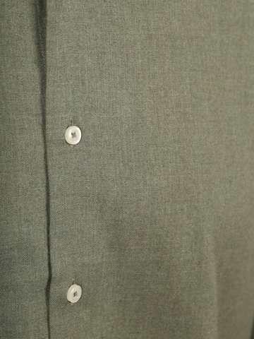 Steppin' out Slim fit Button Up Shirt in Green