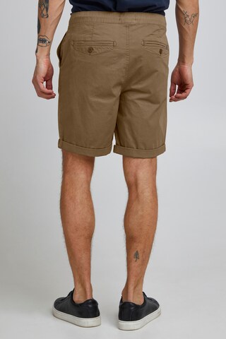 !Solid Regular Trousers in Brown
