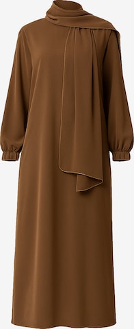 Robe Elara en marron : devant