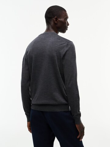TOMMY HILFIGER Pullover in Grau
