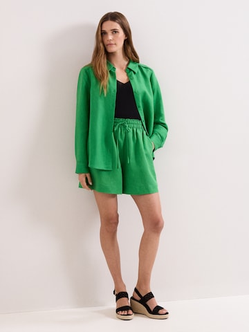 Phase Eight Shirt in Green: front