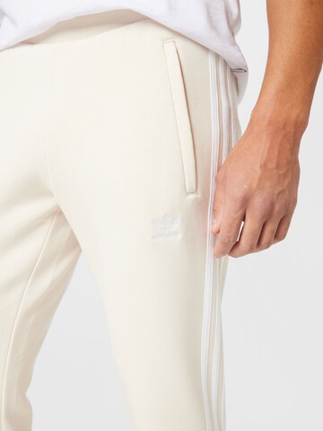 Coupe slim Pantalon 'Adicolor Classics' ADIDAS ORIGINALS en blanc