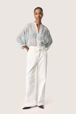 SOAKED IN LUXURY Bluse 'SLMarta Amily' in Blau