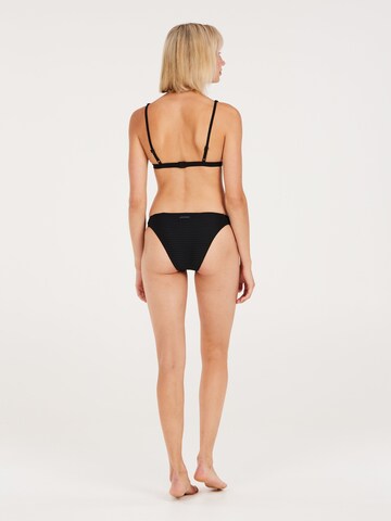 PROTEST Triangel Bikini 'PRTMAUDY'‌‌‌‌‌‌‌‌‌‌ in Schwarz