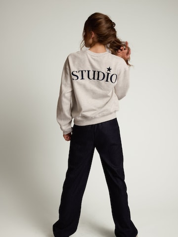 Looxs Revolution Sweatshirt‌‌ in Grau