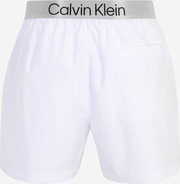 Calvin Klein Swimwear Rövid fürdőnadrágok - fehér