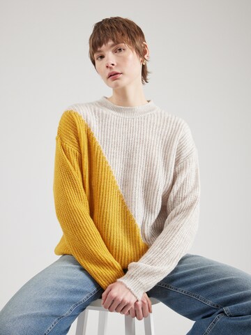 Pullover 'Juliane' di ABOUT YOU in giallo: frontale