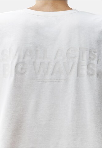 T-shirt fonctionnel 'Mayumi' Born Living Yoga en blanc