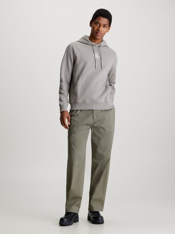Calvin Klein Jeans Sweatshirt in Grey