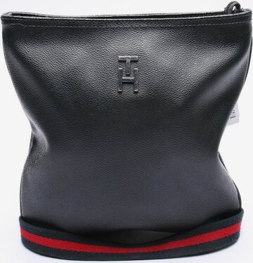 TOMMY HILFIGER Schultertasche / Umhängetasche One Size in Schwarz: predná strana