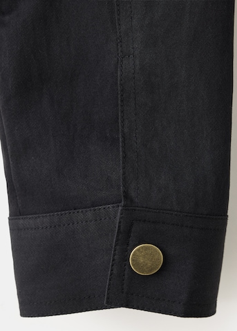 Veste mi-saison 'ARMOUR' MANGO TEEN en noir