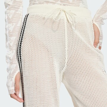 Loosefit Pantalon 'Firebird' ADIDAS ORIGINALS en blanc