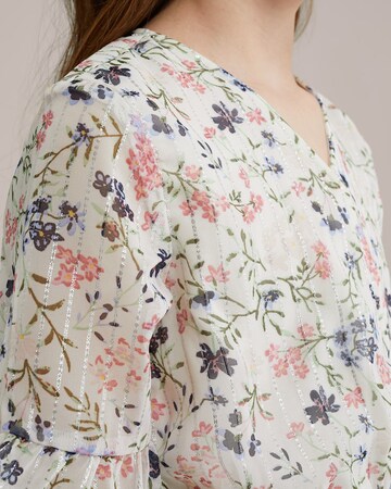 WE Fashion Obleka | bela barva