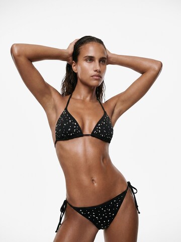 Koton Triangle Bikini Top in Black: front