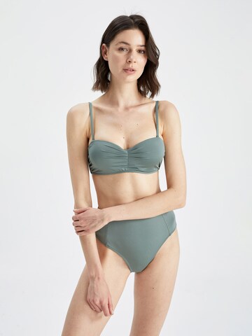 DeFacto Bikini Top in Green: front