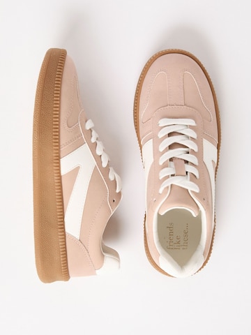 Friends Like These Sneaker in Pink