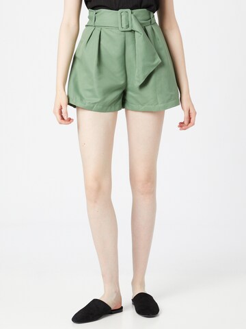 Trendyol Loose fit Pleat-Front Pants in Green: front