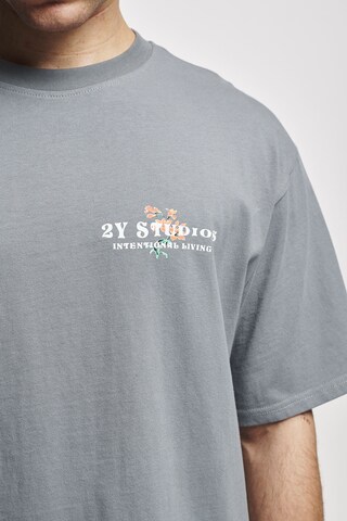 2Y Studios T-Shirt 'Lilia' in Grau