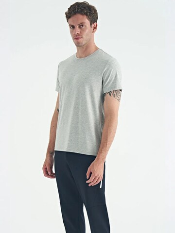 T-Shirt Tommy Life en gris