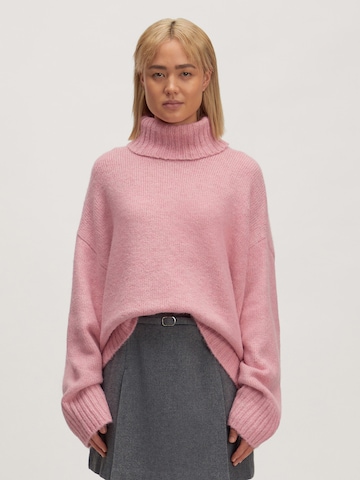 EDITED Sweater 'Lahela' in Pink: front