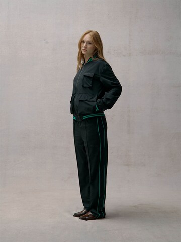 SQUID GAME COLLECTION Loosefit Hose (GRS) in Schwarz