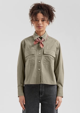 QS Blouse in Green: front