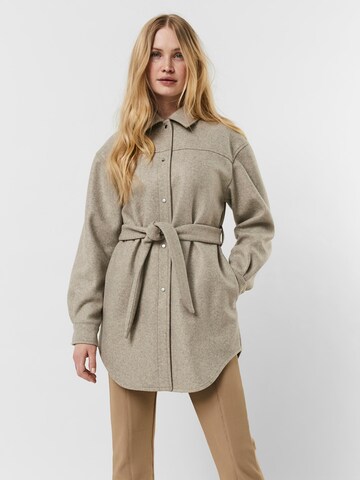 VERO MODA Between-Season Jacket 'Vince' in Brown: front