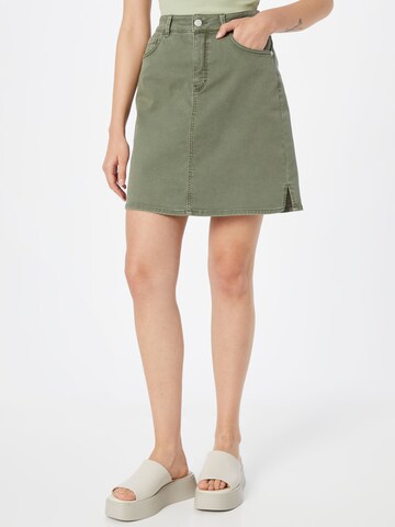 comma casual identity - Falda en verde: frente