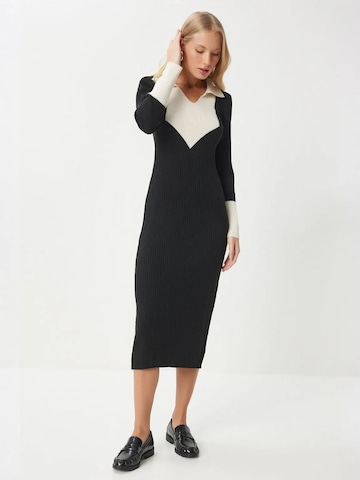 Happiness İstanbul Kleid in Schwarz