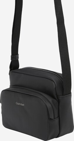 Borsa a tracolla di Calvin Klein in nero: frontale