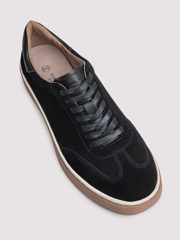 Pantofi de la Ombre pe negru