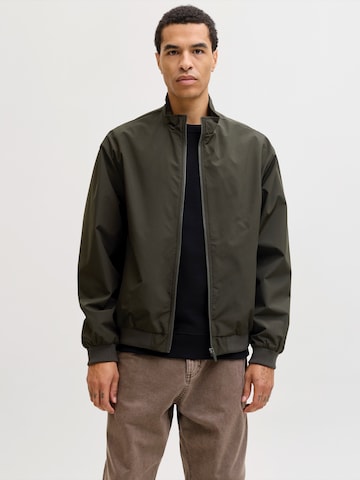 JACK & JONES Välikausitakki 'JJECHARGE' värissä vihreä: etupuoli