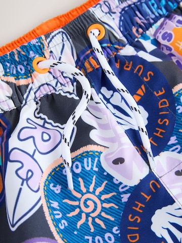 pilka Next Maudymosi trumpikės