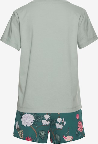 LASCANA Short Pajama Set in Green