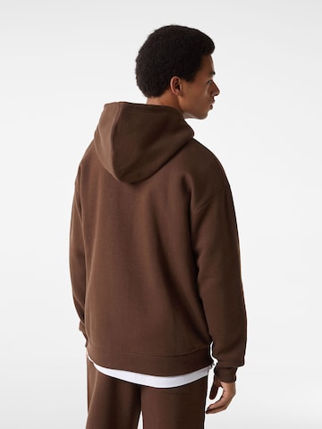 Sweat-shirt Bershka en marron