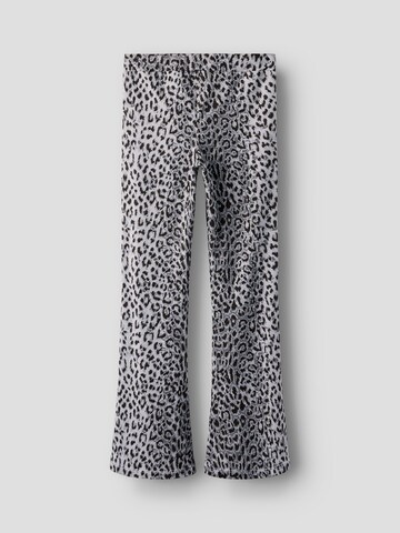 NAME IT - Bootcut Pantalón 'NKFNuni' en gris
