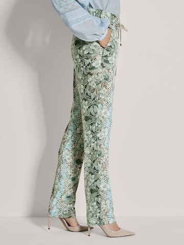 MADELEINE Tapered Trousers in Green