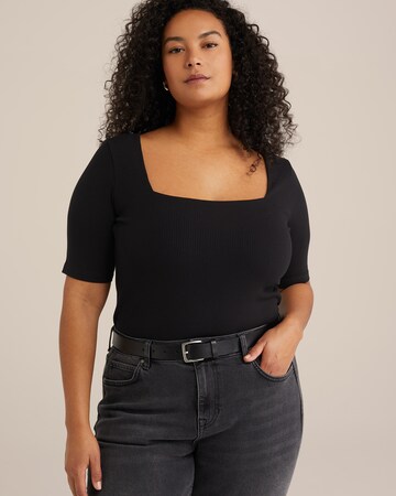 T-shirt WE Fashion en noir : devant