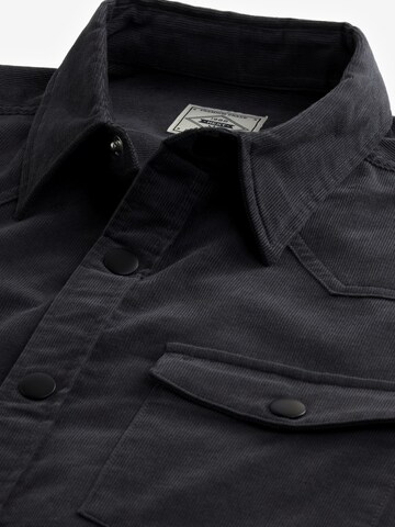 Coupe regular Chemise Next en gris