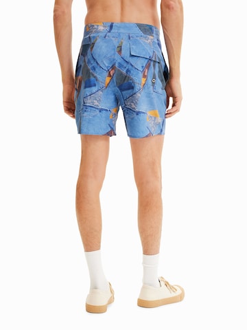 Desigual Badeshorts 'Alex' i blå