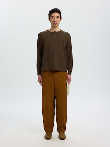 T-Shirt SELECTED en marron